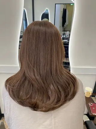 セミロング カラー LOA所属・石田 晴香のヘアスタイル