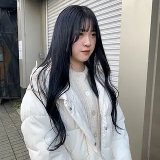 ロング カラー 🩰淡色カラー／ 南ゆかり（女性のみ）のヘアスタイル