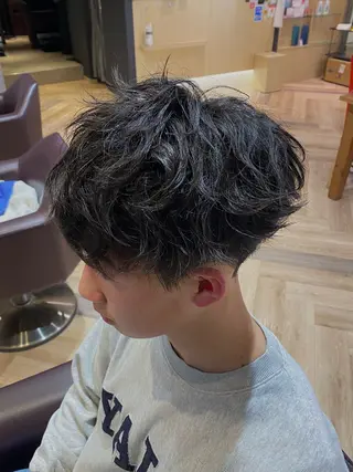 メンズ メンズ特化/フェザー /パーマ/伊勢元のヘアスタイル