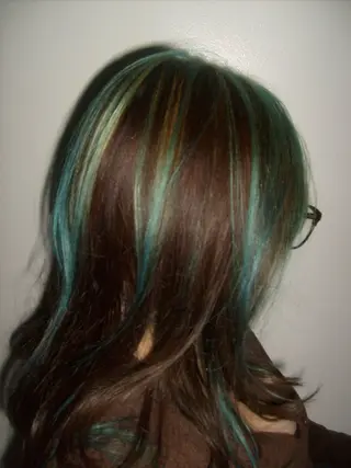 カラー ハッシュレイヤー/ ハイトーン/senaのヘアスタイル