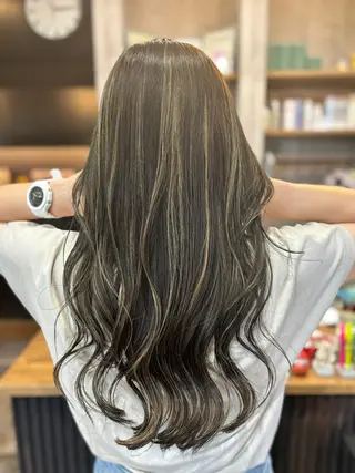 ロング Welila by haku所属・Yuuki ウェリラバイハクのヘアスタイル