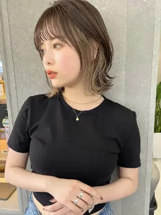 カラー ショート Lond Mirrorのヘアスタイル