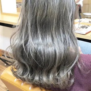 ミディアム カラー ヘアアレンジ 遠藤 拓馬のヘアスタイル