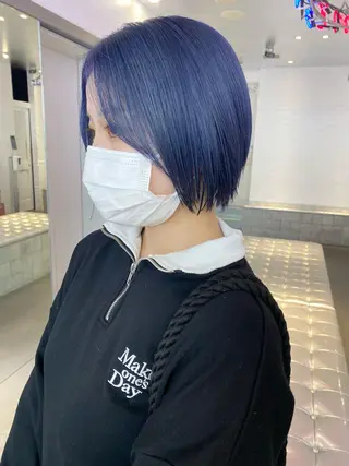 セミロング カラー ネイル 🎨ハイトーン/ 切りっぱなし みつきのヘアスタイル