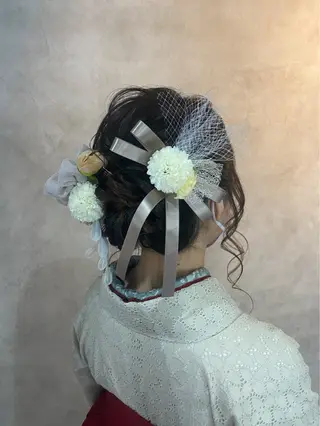ミディアム ヘアアレンジ KISSSWAN はなのヘアスタイル