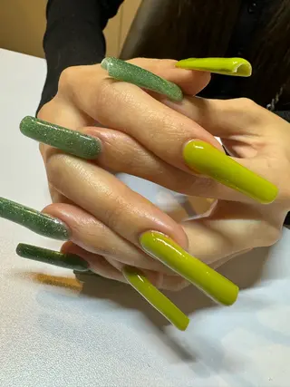 ネイル 濱岡 咲のネイルデザイン