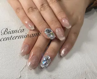 ネイル Bianca KIKUTIHARAのネイルデザイン
