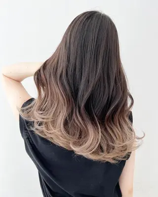 セミロング 公式 Ease by amble luxeのヘアスタイル