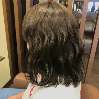 セミロング カラー MESSA Raffinato所属・岩永 知衣のヘアスタイル