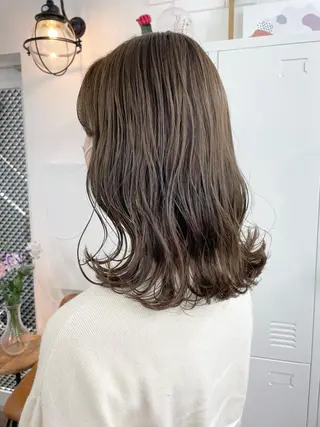 ミディアム 🌼たけや みのり🌿のヘアスタイル