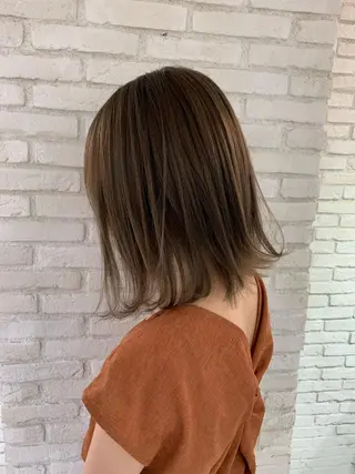 ミディアム カラー パーマ ネイル マツエク・マツパ レイヤー＆カラー 人気美容師倉崎涼のヘアスタイル