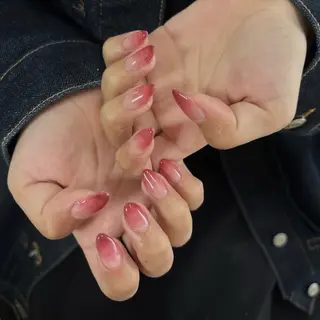 ネイル private salon Aola所属・TSUKI 🩶のネイルデザイン