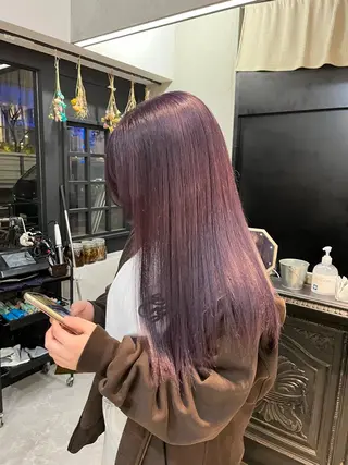 ロング ブリーチなしダブルカ ラー🩶manamiのヘアスタイル