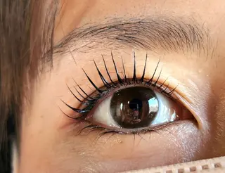 マツエク・マツパ 💜bora .のネイルデザイン