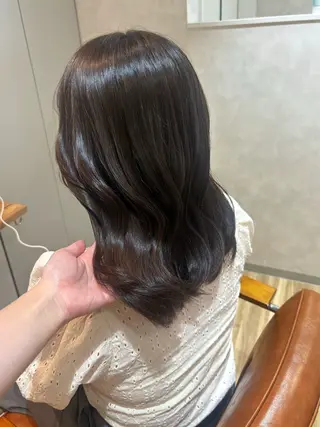 ミディアム 伊藤 愛里のヘアスタイル