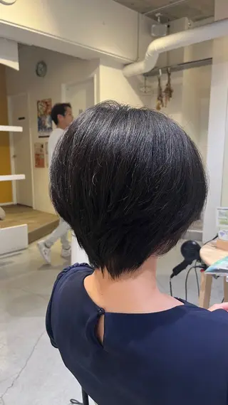 ショート en't所属・佐藤　ひなの ／艶髪のヘアスタイル