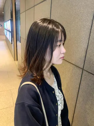 ミディアム SALOWIN    銀座RAY 2所属・yamashika honokaのヘアスタイル