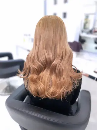 セミロング カラー Ella所属・nana【艶髪】/ レイヤー/縮毛矯正のヘアスタイル