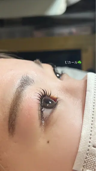 マツエク・マツパ arika ミズキのヘアスタイル
