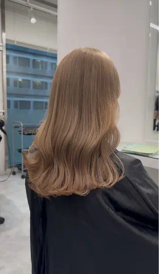 ロング カラー ヘアアレンジ 透け上品ハイトーン 職人ゆうと🤍のヘアスタイル