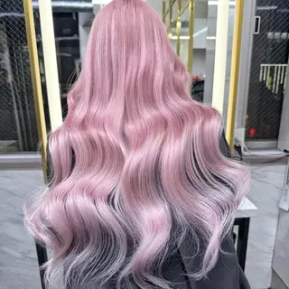 ロング カラー シールエクステ特化 ハイトーン、NANAのヘアスタイル