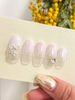 ネイル Lilly nail Mikuのネイルデザイン