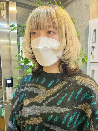 ミディアム もにか🌞原宿/渋谷 🌝ブリーチカラーのヘアスタイル