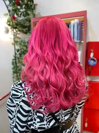 セミロング ゆぴ☾‪/推しカラー /ハイトーンのヘアスタイル