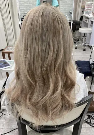 ロング カラー 美髪クリエイター マリアのヘアスタイル