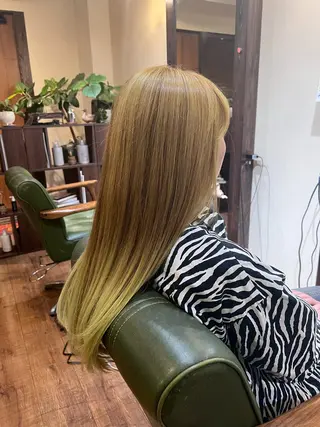 ロング カラー Luster Friends所属・まゆ | 艶カラー | ストレートのヘアスタイル