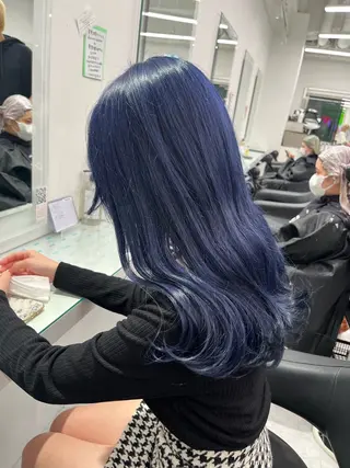 ロング メンズ 艶感ミルクティー🤍 色落ち綺麗🤍ともやのヘアスタイル