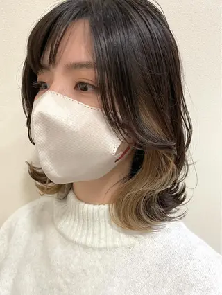 ミディアム カラー 沢田 瞳のヘアスタイル