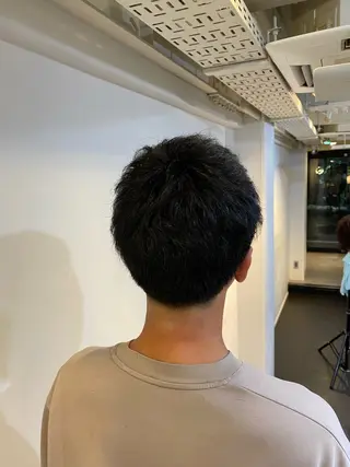 ショート メンズ 松岡 輝のヘアスタイル