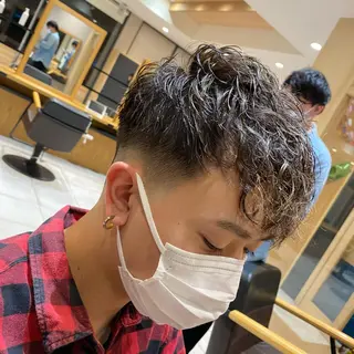 ショート カラー パーマ メンズ Seaツイスト/ ユウガのヘアスタイル