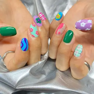 ネイル MiRanda Nail所属・MiRanda 保坂 舞のネイルデザイン