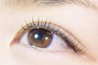 マツエク・マツパ Rairia nail&eyelash所属・Rairia CHIKAのマツエク・マツパデザイン