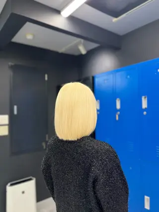 ミディアム カラー white.梅田所属・White梅田  ／ COCOのヘアスタイル