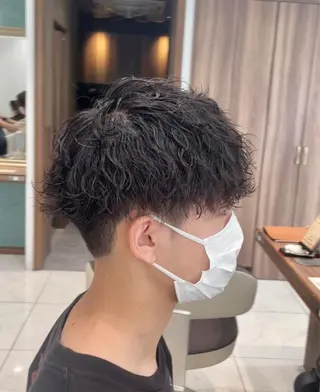 ショート パーマ メンズ メンズパーマ/髪質改 善/ダメージケアのヘアスタイル