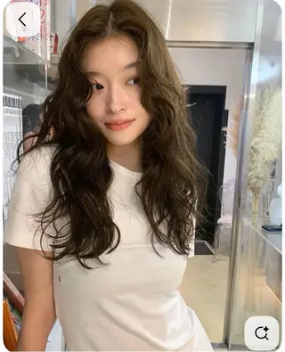 ロング パーマ momo 岡崎のヘアスタイル