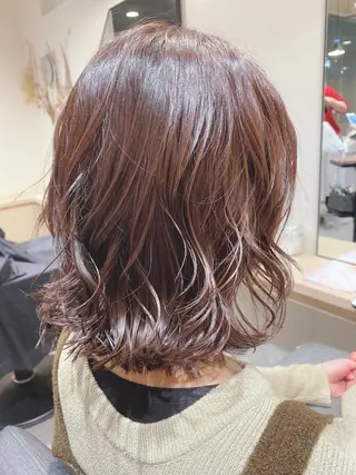 ミディアム カラー ヘアアレンジ 新宿三丁目 Miyukiのヘアスタイル