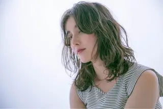 セミロング 髪質改善ストレート、 カラー清野雄大のヘアスタイル