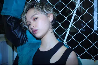 ショート カラー パーマ ヘアアレンジ 小田 莉加子のヘアスタイル