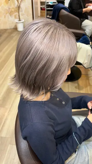 ミディアム 🎀ハイトーン/ 艶カラー/夕月🎀のヘアスタイル