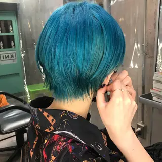 ショート カラー ホワイト&レイヤーカ ットエクステ長畠俊輔のヘアスタイル