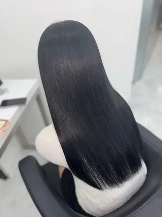 カラー 🩶niina 暗髪韓国系カラー🩶のヘアスタイル
