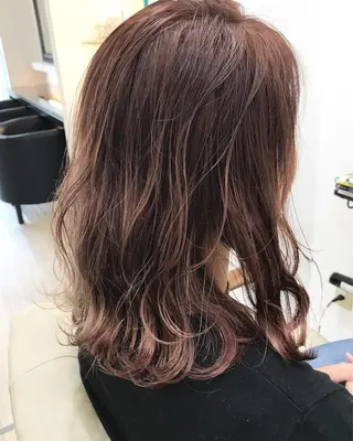 ミディアム 💫カットはなんでも 得意です✂️のヘアスタイル