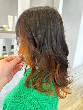 ロング カラー 永田 彩華のヘアスタイル