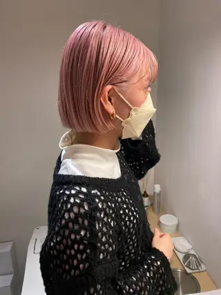 ショート カラー 津葉井 麗奈のヘアスタイル