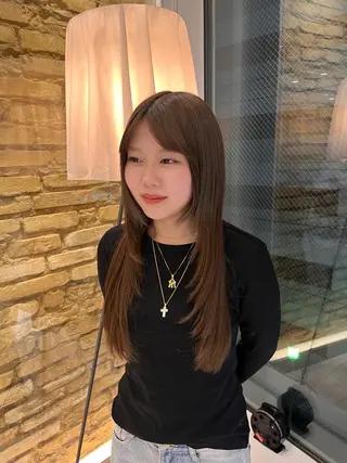 ロング hair make BEHIVE ichibancho AVEDA所属・渡邉  日向子 ・レイヤー、縮毛矯正のヘアスタイル