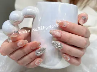 ネイル Amira アイラッシュのマツエク・マツパデザイン